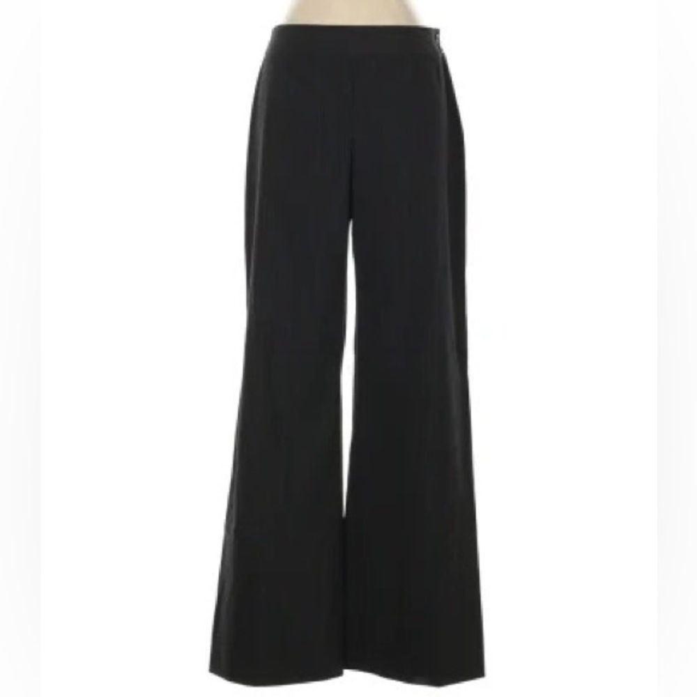 EUC pinstripe wide-leg pant.